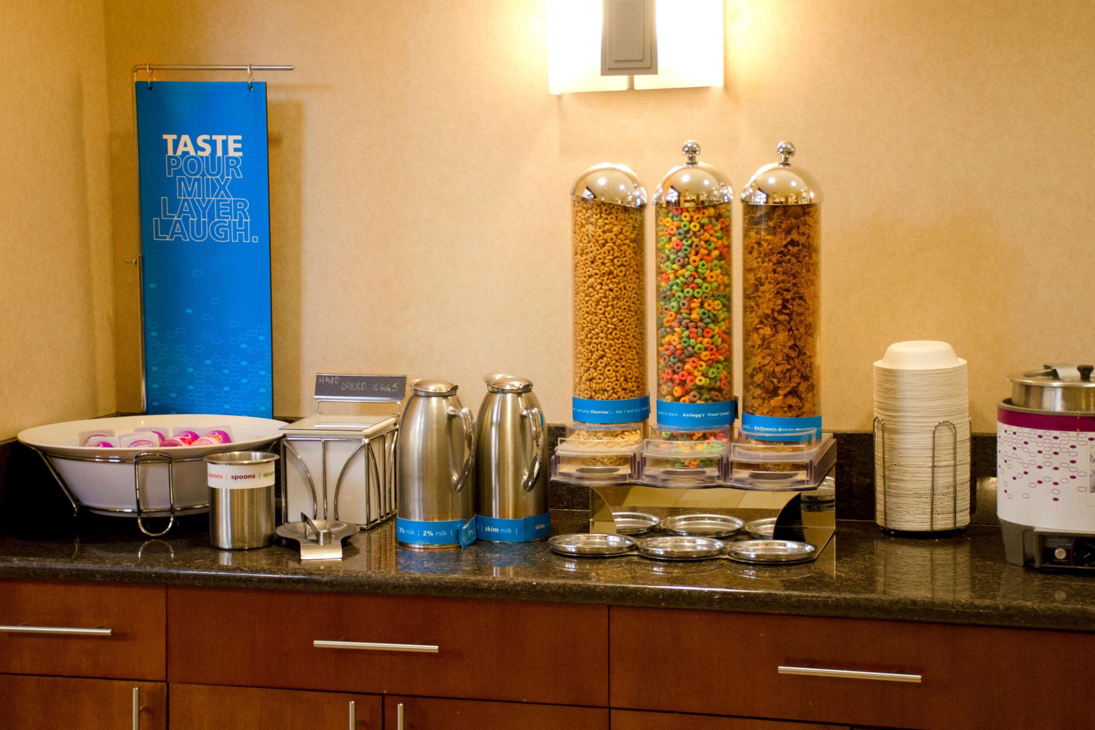 Hampton Inn & Suites College Station Esterno foto